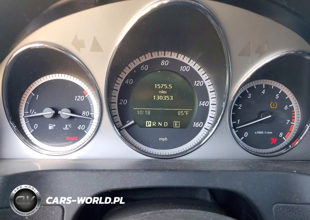 2011 Mercedes-Benz C 300 VIN:WDDGF5EB1BR137568 - 9