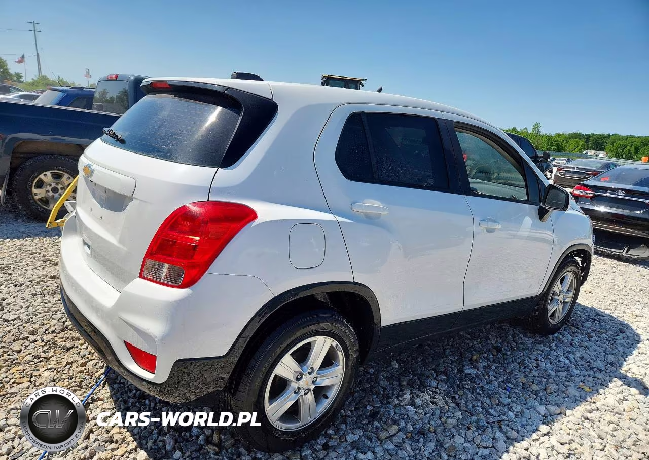 2020 Chevrolet Trax Ls VIN:KL7CJKSB7LB041512 - 3