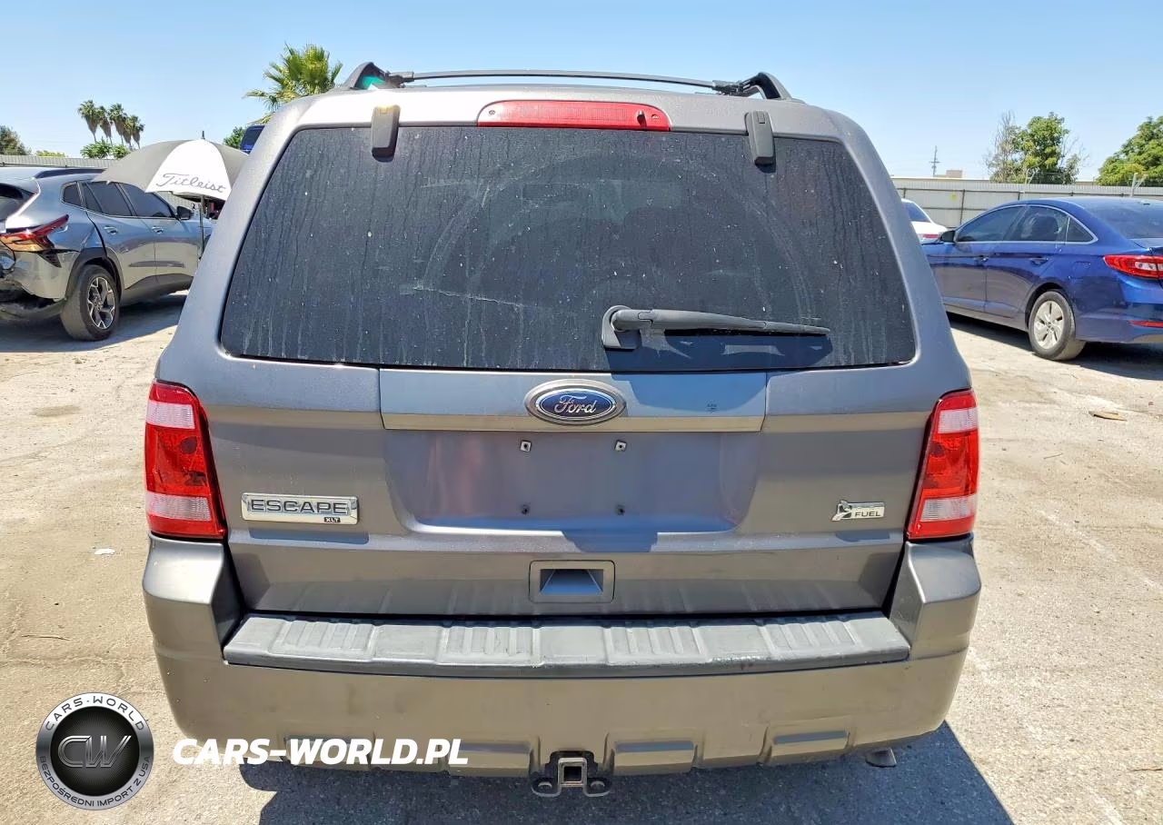 2010 Ford Escape Xlt VIN:1FMCU0DGXAKD46504 - 6