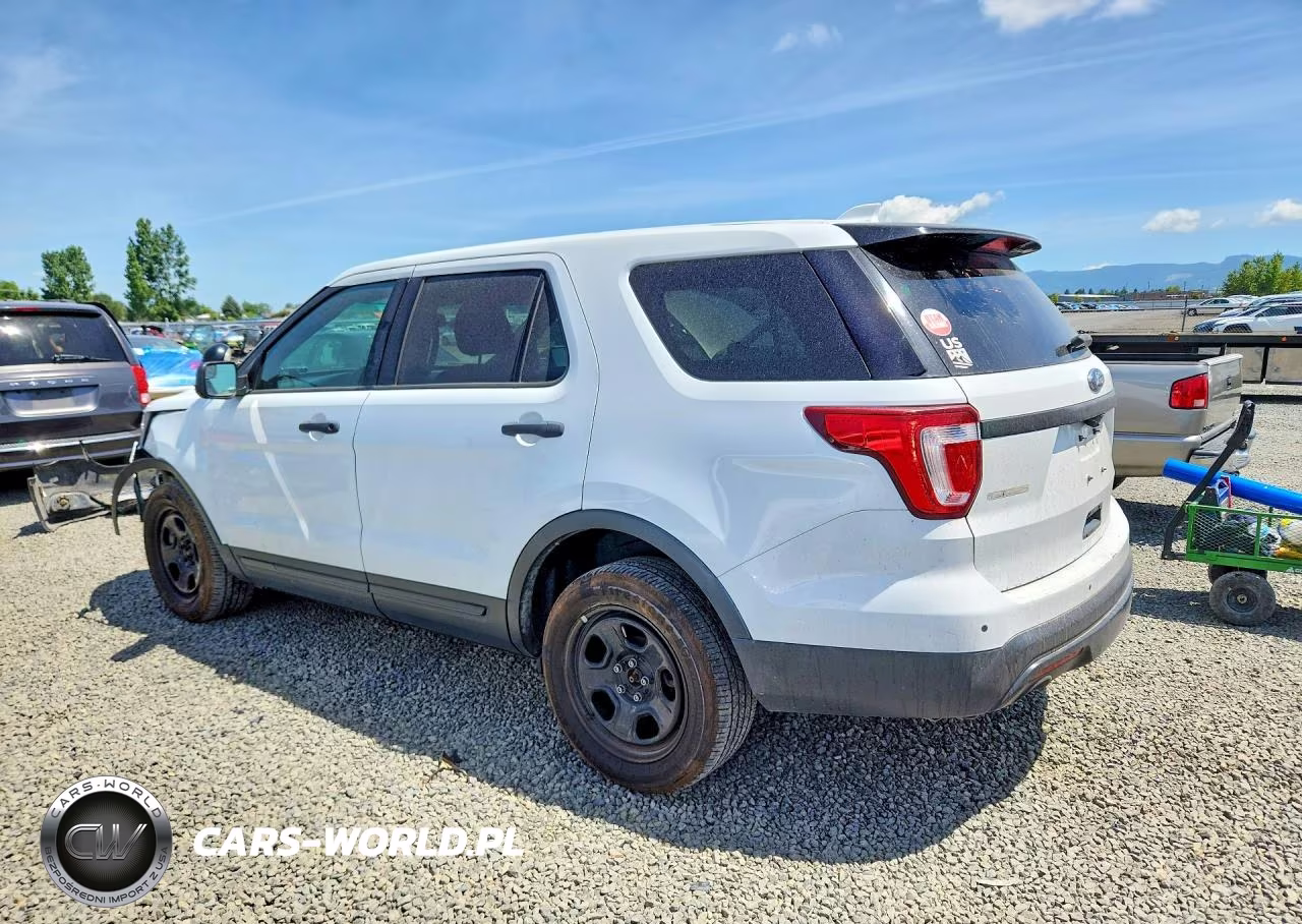 2016 Ford Explorer Police Interceptor VIN:1FM5K8AT1GGA86715 - 2