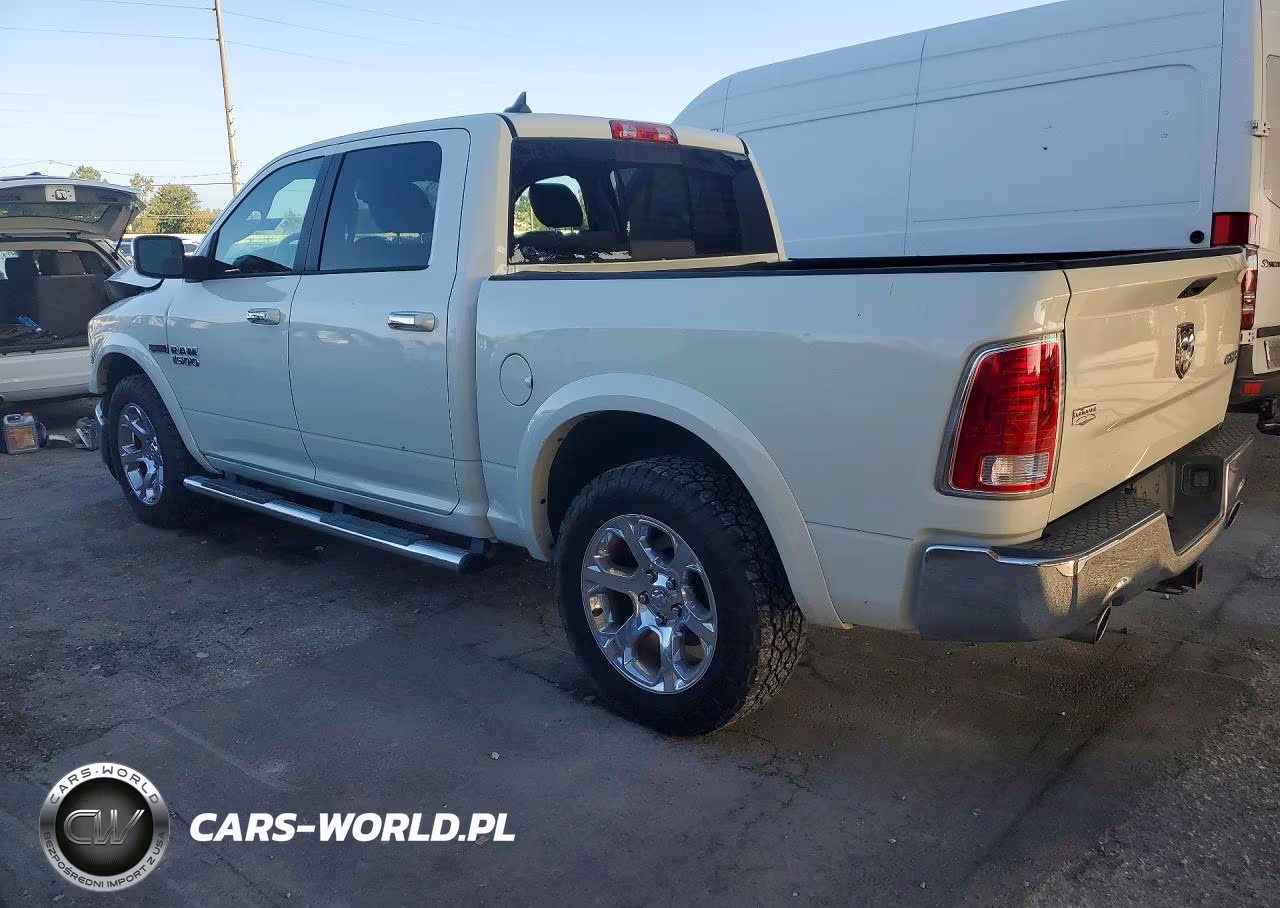 2018 Ram 1500 Laramie VIN:1C6RR7NM4JS248007 - 2