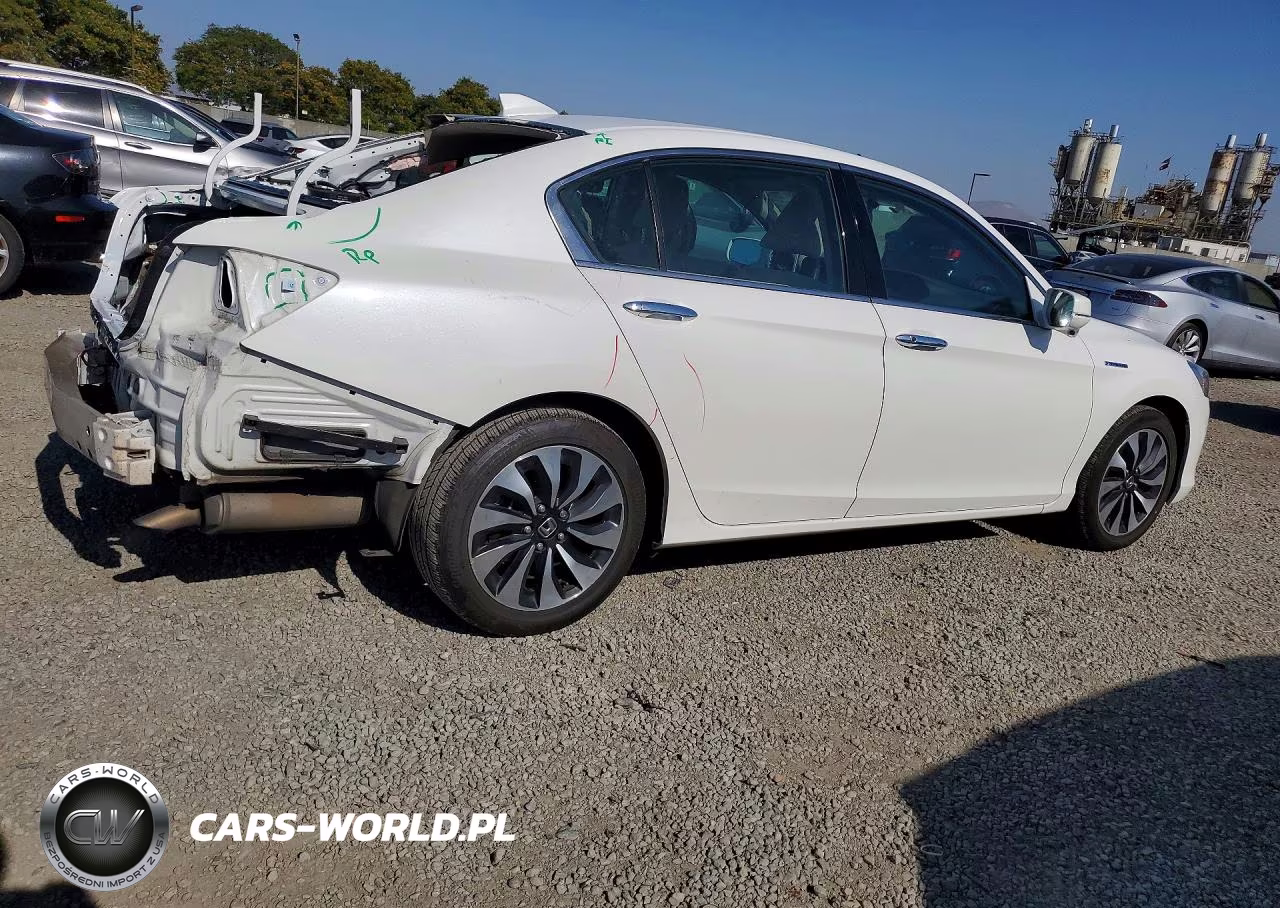 2015 Honda Accord Hybrid VIN:1HGCR6F3XFA013589 - 3