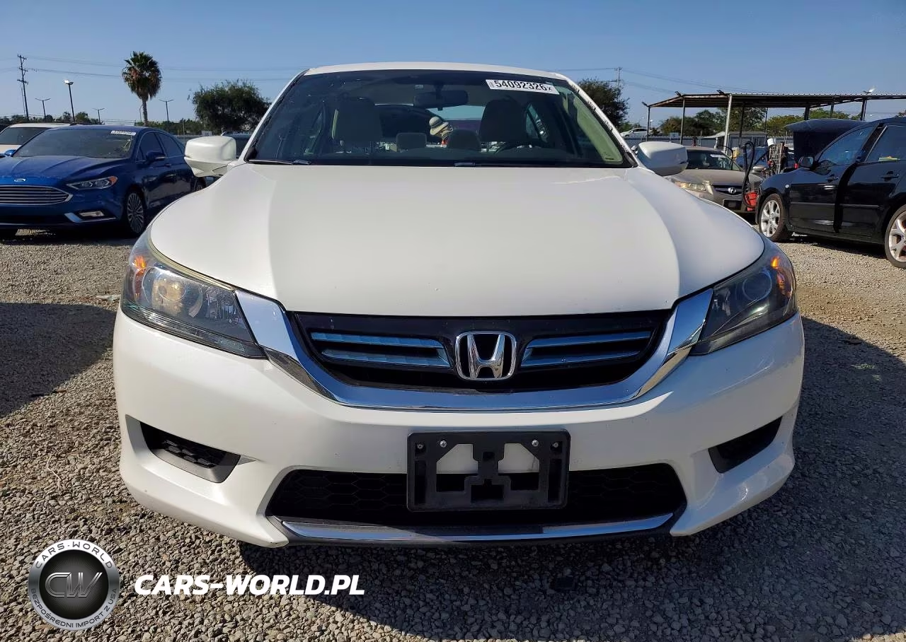 2015 Honda Accord Hybrid VIN:1HGCR6F3XFA013589 - 5