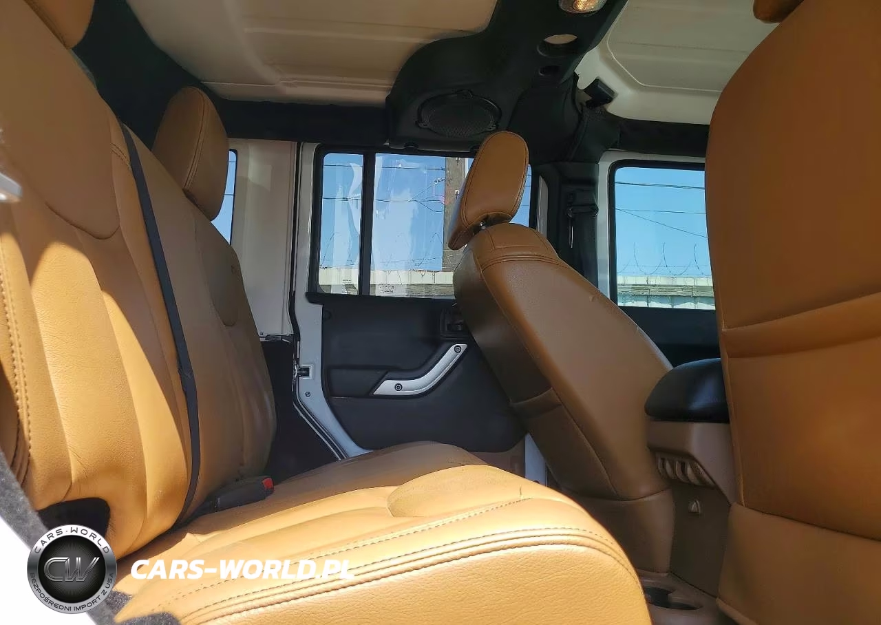 2014 Jeep Wrangler Unlimited Sahara VIN:1C4BJWEG0EL212501 - 11