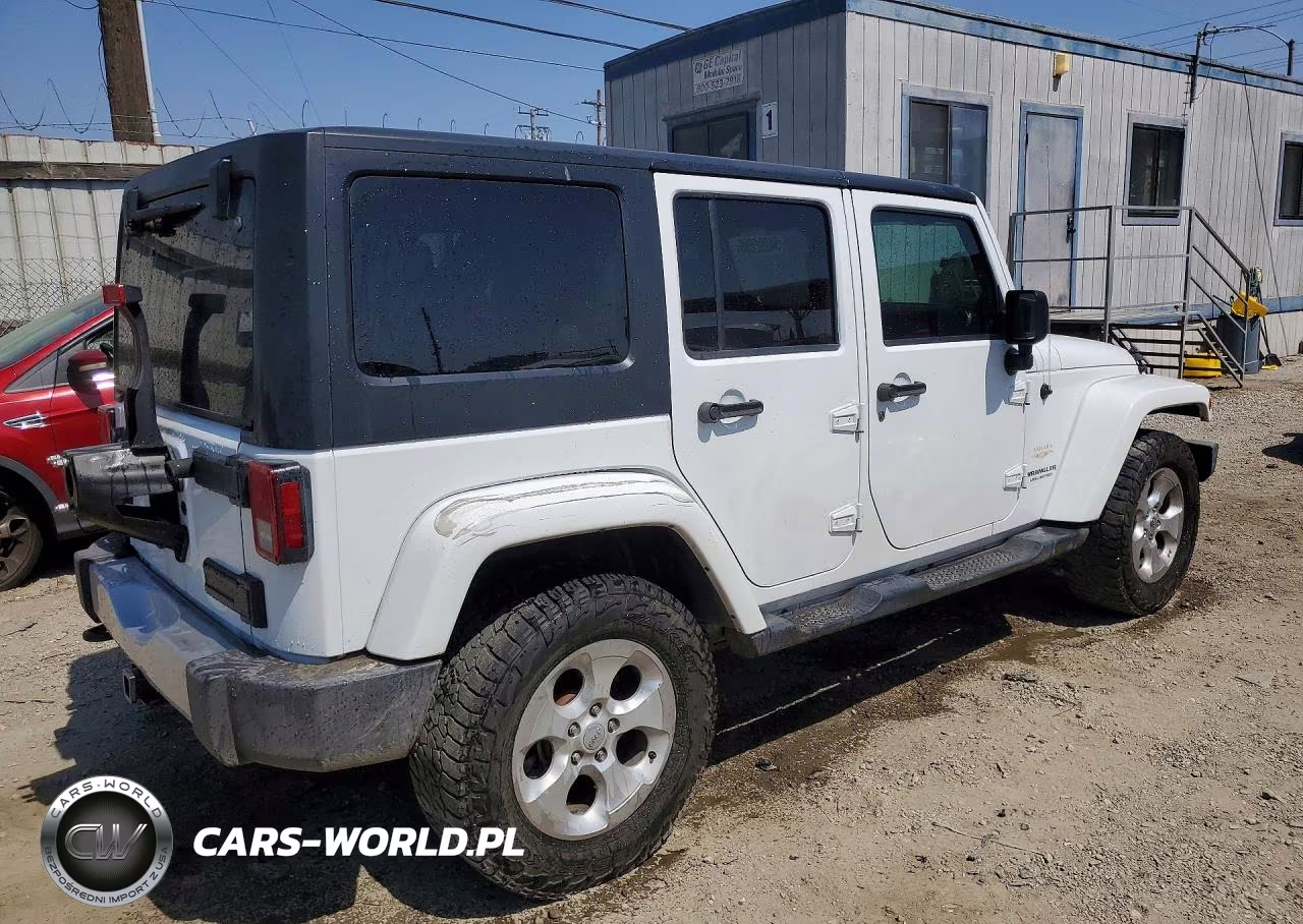 2014 Jeep Wrangler Unlimited Sahara VIN:1C4BJWEG0EL212501 - 3