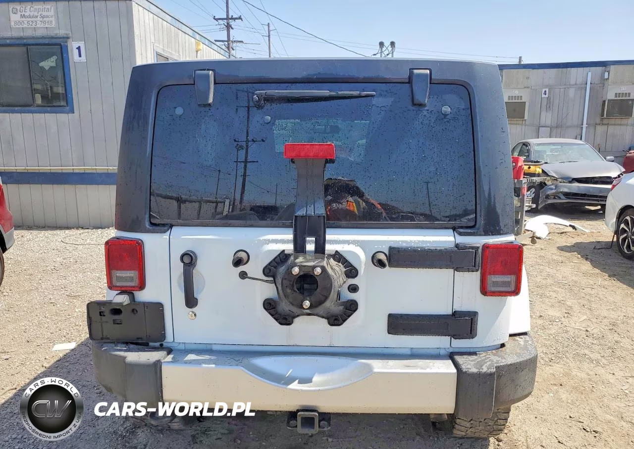2014 Jeep Wrangler Unlimited Sahara VIN:1C4BJWEG0EL212501 - 6