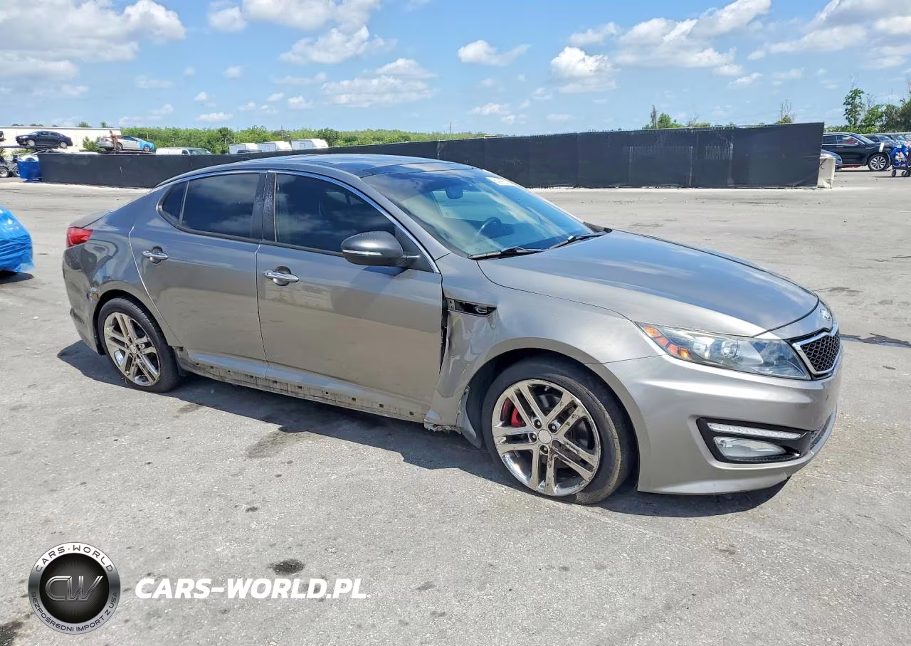 2013 Kia Optima Sx VIN:5XXGR4A60DG179594 - 4