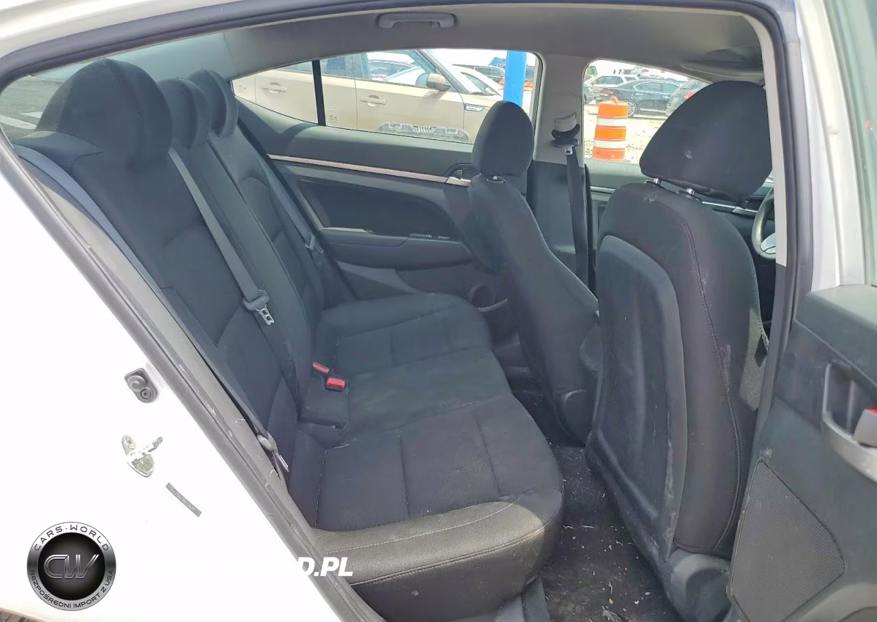 2020 Hyundai Elantra Sel VIN:5NPD84LF5LH554241 - 10