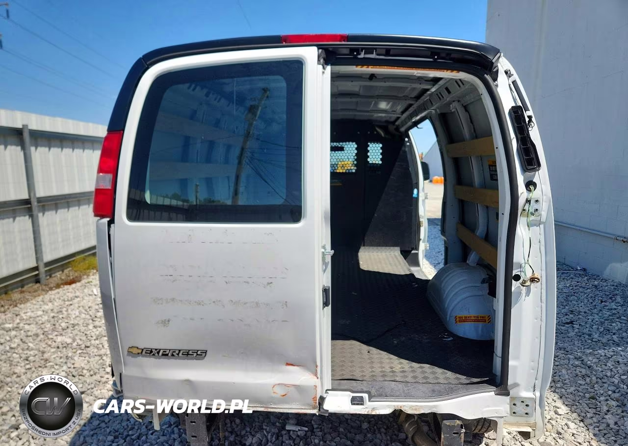 2025 Chevrolet Express 2500 Cargo Delivery Van VIN:1GCWGAFP4S1250922 - 6