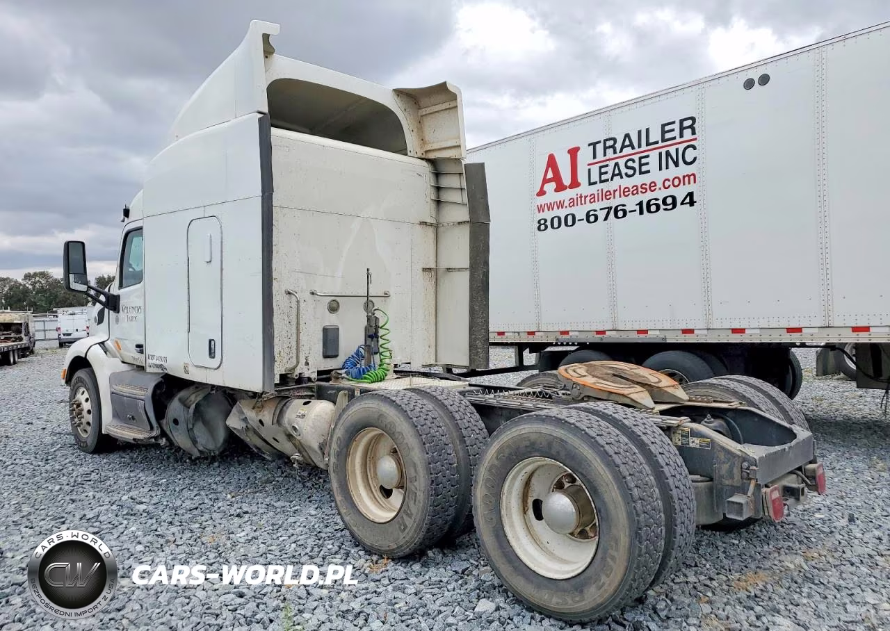 2015 Peterbilt 579 Semi Truck VIN:1XPBDP9X5FD255443 - 3