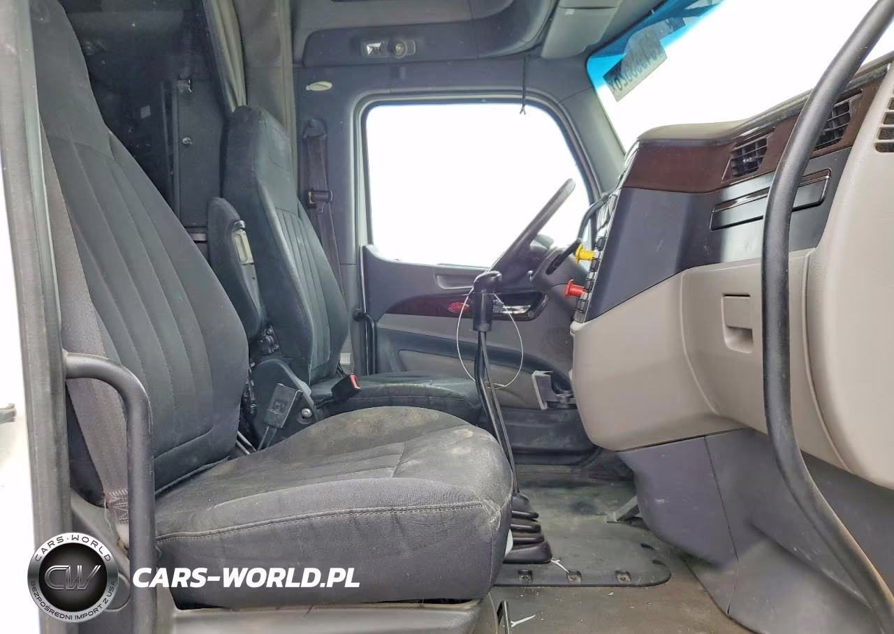 2015 Peterbilt 579 Semi Truck VIN:1XPBDP9X5FD255443 - 5