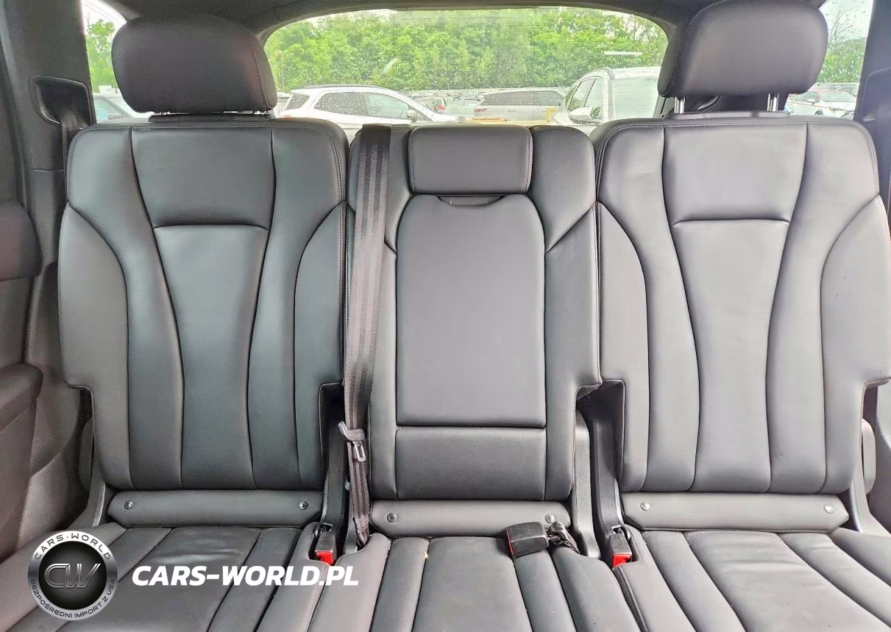 2020 Audi Q7 Premium VIN:WA1AJAF70LD007372 - 10