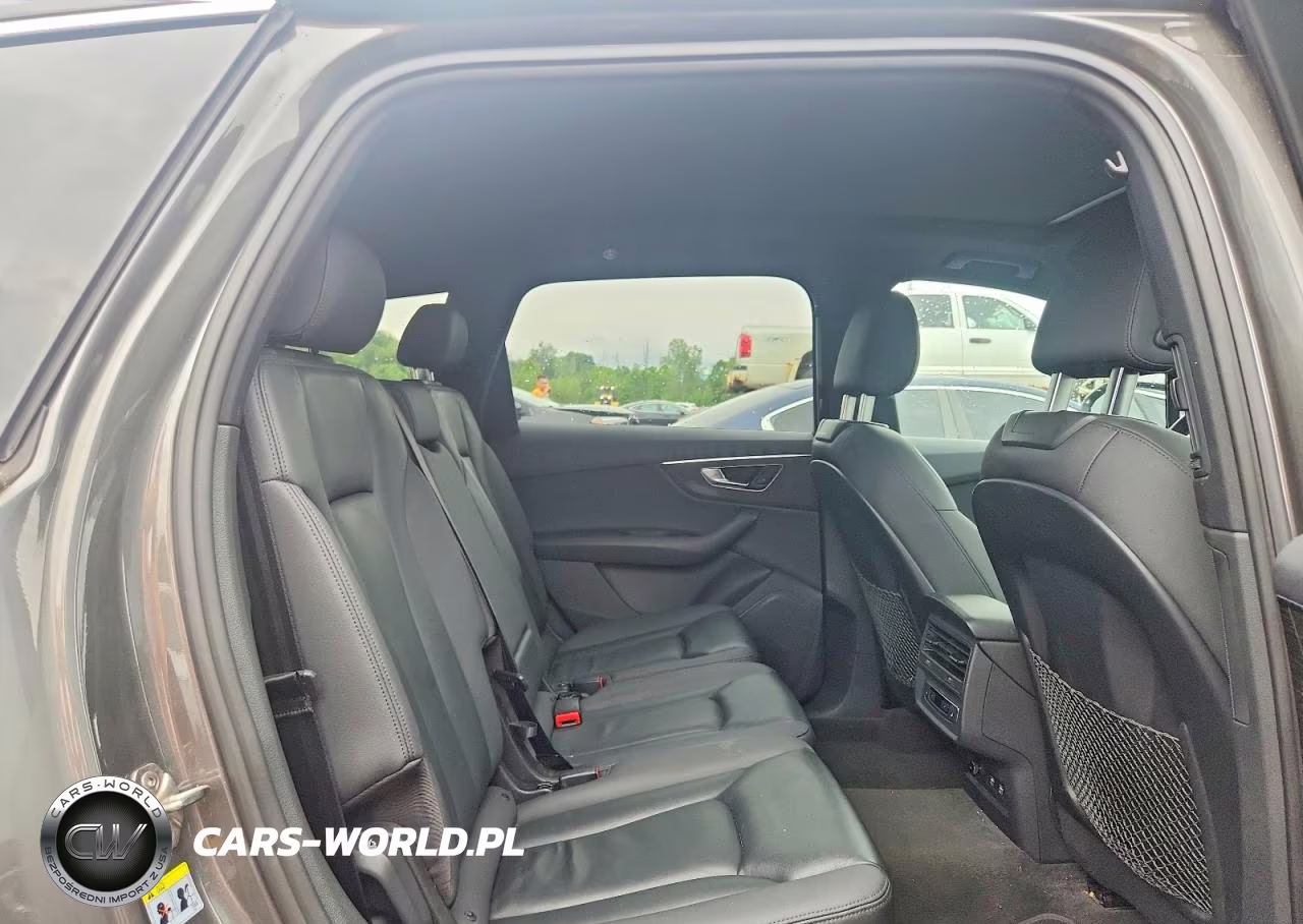 2020 Audi Q7 Premium VIN:WA1AJAF70LD007372 - 11