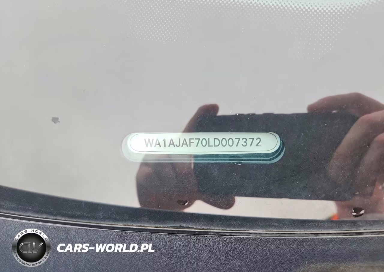 2020 Audi Q7 Premium VIN:WA1AJAF70LD007372 - 13