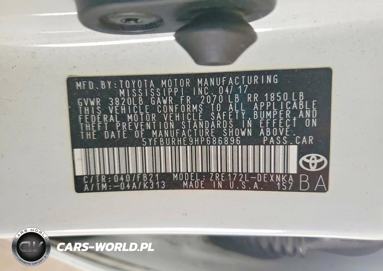 2017 Toyota Corolla Le VIN:5YFBURHE9HP686896 - 13
