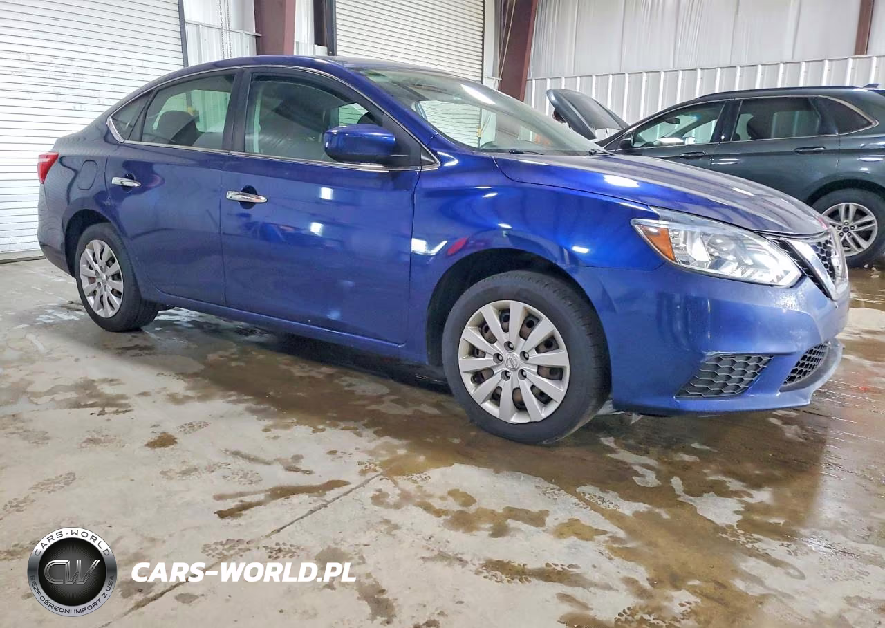 2018 Nissan Sentra S VIN:3N1AB7APXJY325994 - 4
