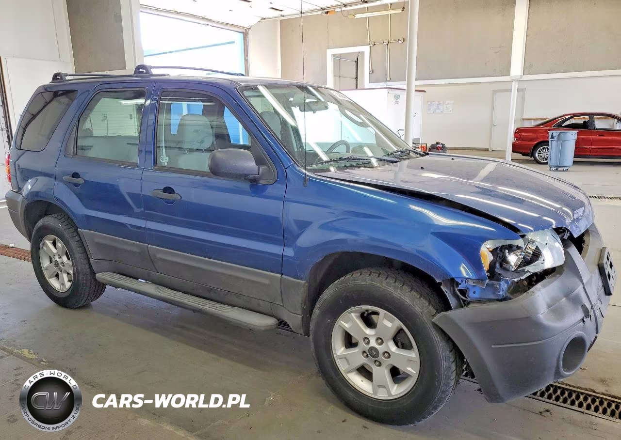 2007 Ford Escape Xlt VIN:1FMYU931X7KA30536 - 4