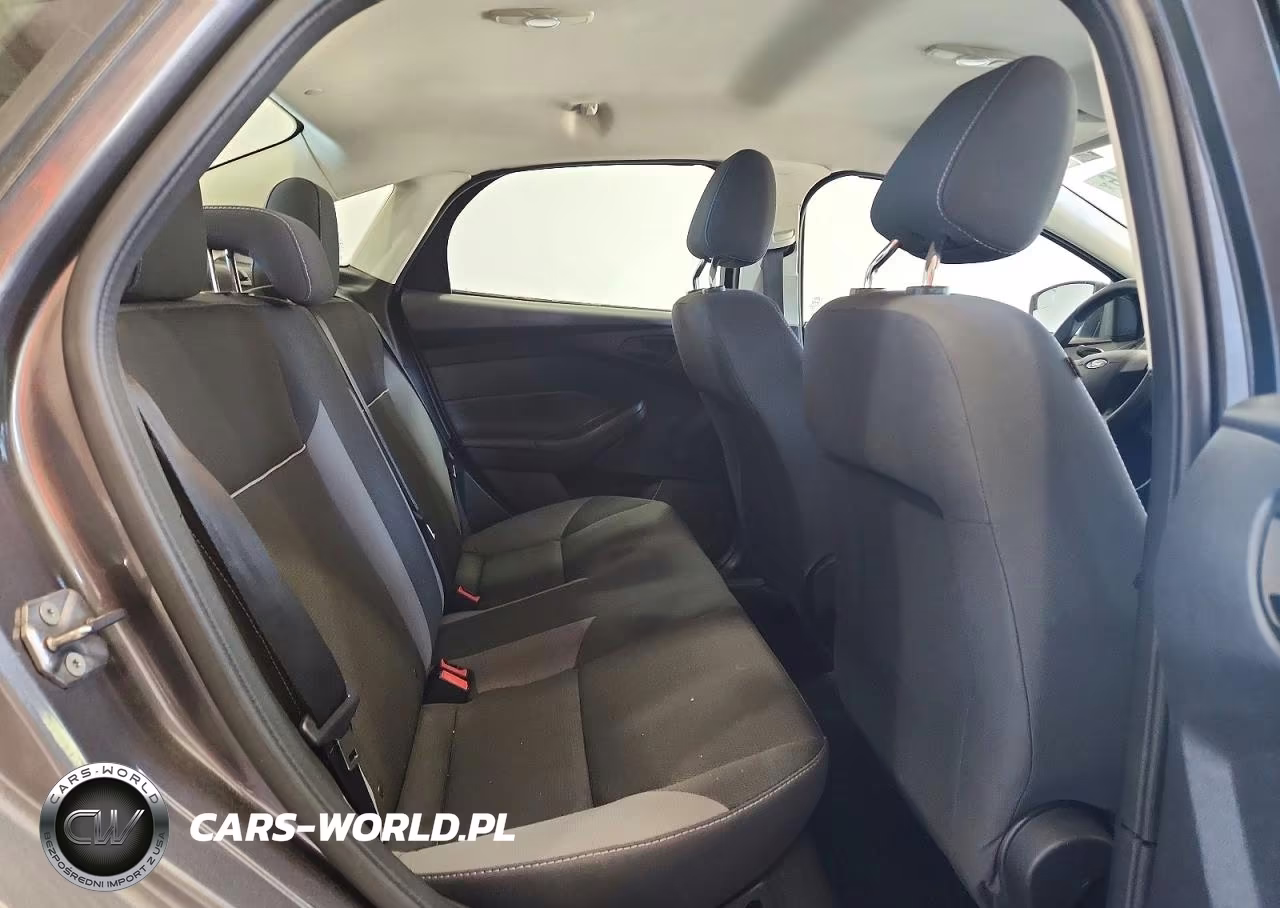 2013 Ford Focus VIN:1FADP3E27DL187689 - 10