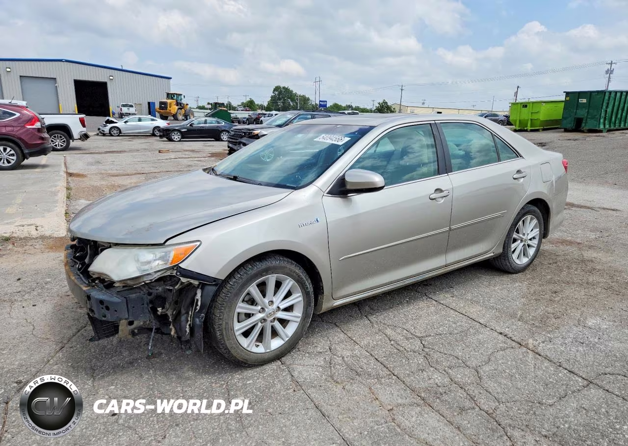 2014 Toyota Camry Hybrid – zdjęcie 1 z 12