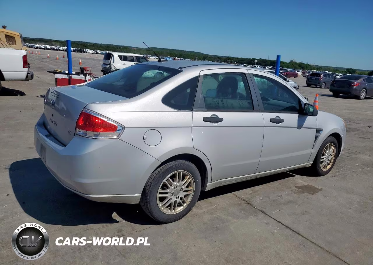 2008 Ford Focus Se VIN:1FAHP35N18W231282 - 3