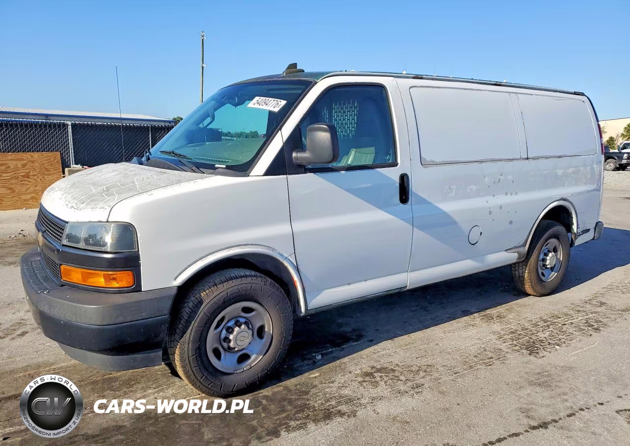 2020 Chev Express G2500