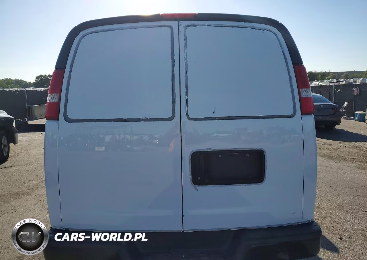 2020 Chev Express G2500 VIN:1GCWGAFP3L1218657 - 6