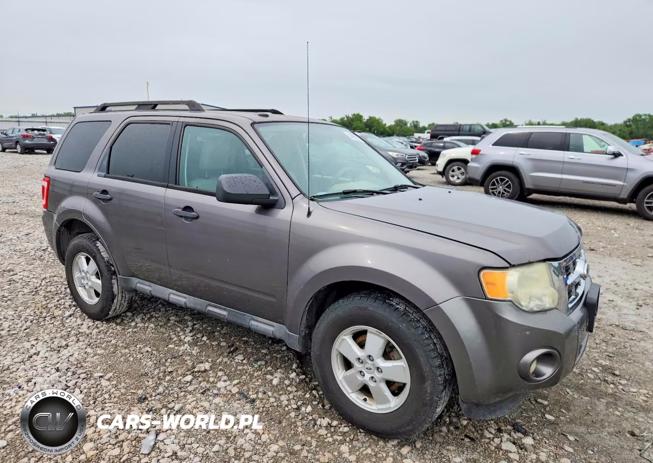 2010 Ford Escape Xlt VIN:1FMCU9D76AKC59784 - 4