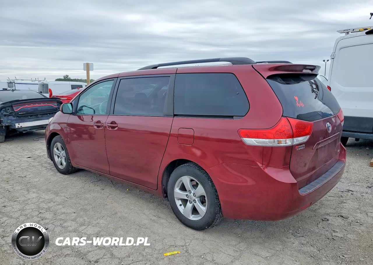2014 Toyota Sienna Le VIN:5TDKK3DC2ES417178 - 2