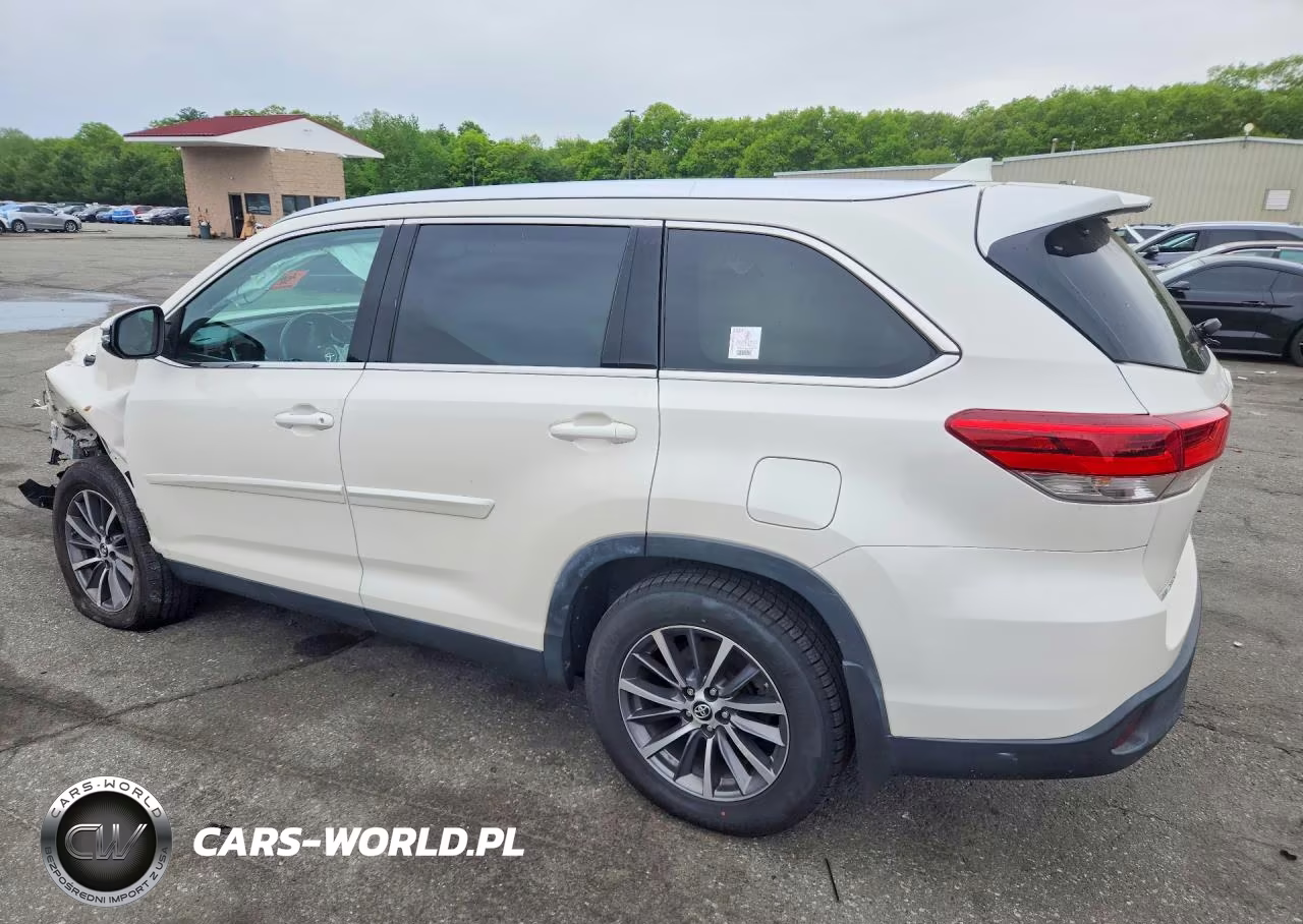 2019 Toyota Highlander Xle VIN:5TDJZRFHXKS614548 - 2