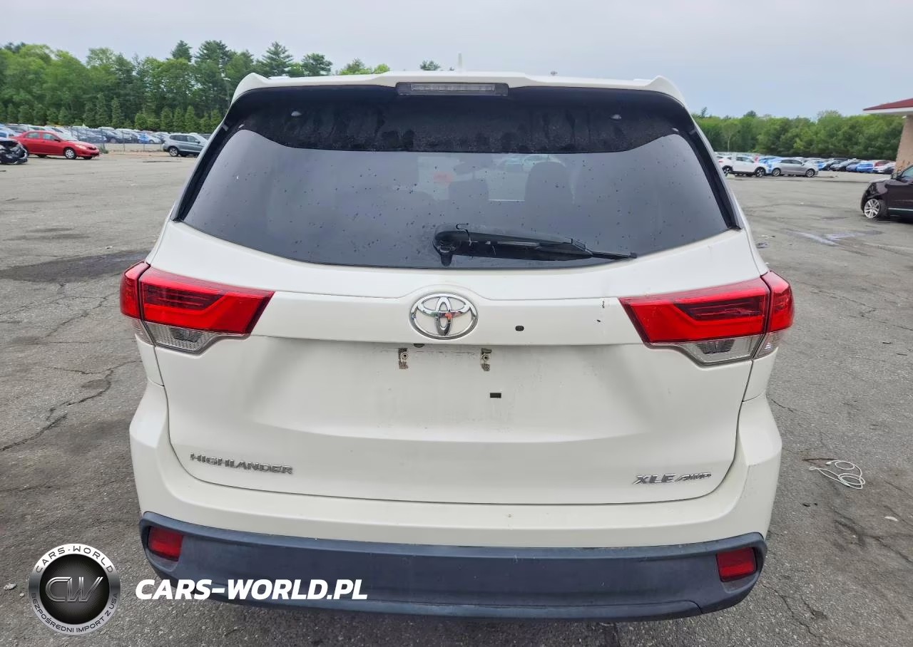 2019 Toyota Highlander Xle VIN:5TDJZRFHXKS614548 - 6