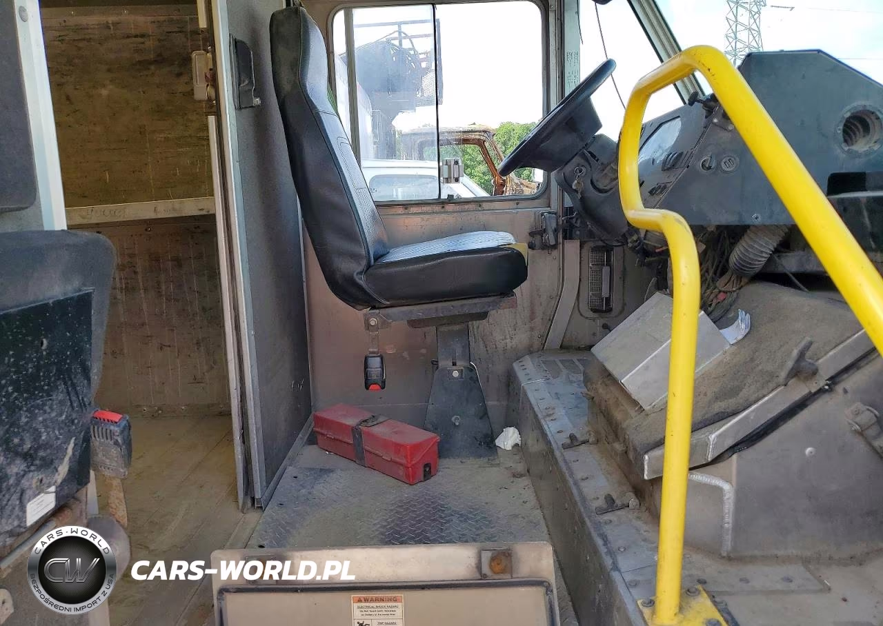 2020 Ford F59 Delivery Truck VIN:1F65F5KN3L0A17375 - 7