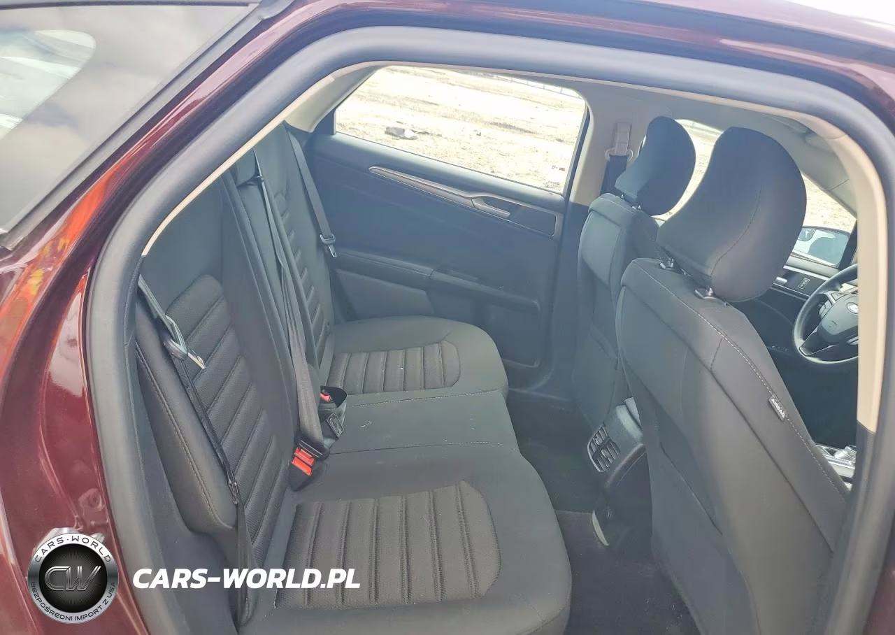 2017 Ford Fusion Se VIN:3FA6P0H72HR395811 - 10