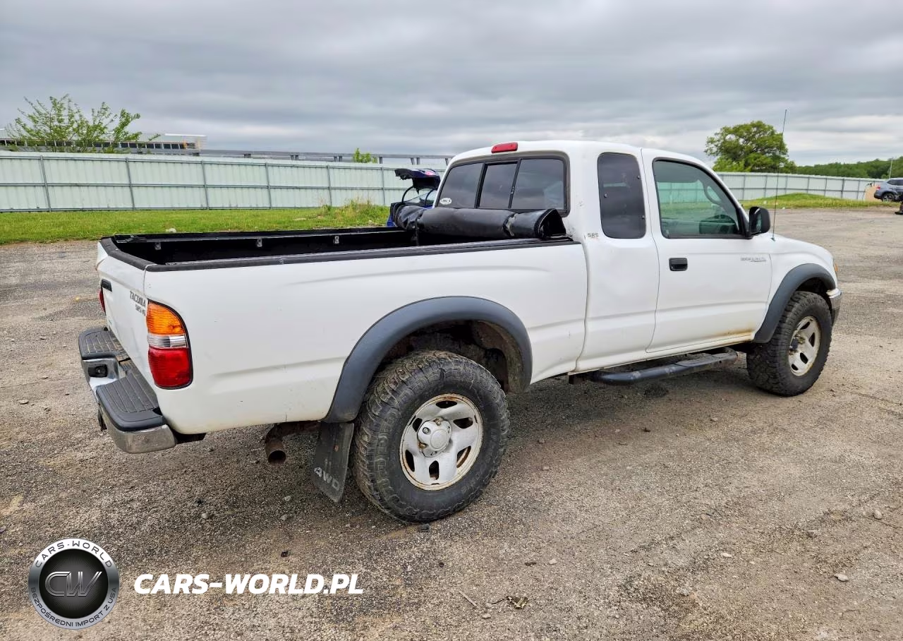 2004 Toyota Tacoma Base V6 VIN:5TEWN72N84Z460817 - 3