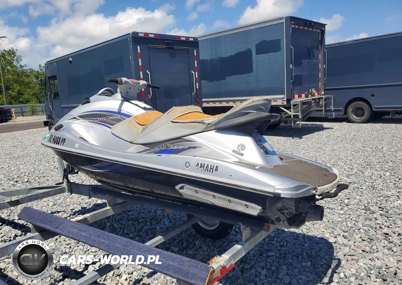 2001 Yam Jet Ski VIN:USYAMA3484E313 - 3
