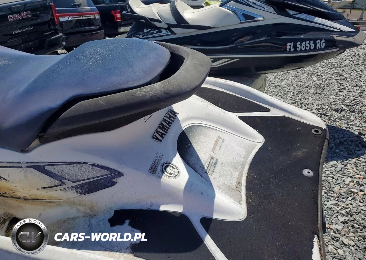 2001 Yam Jet Ski VIN:YAMA3317J001 - 6