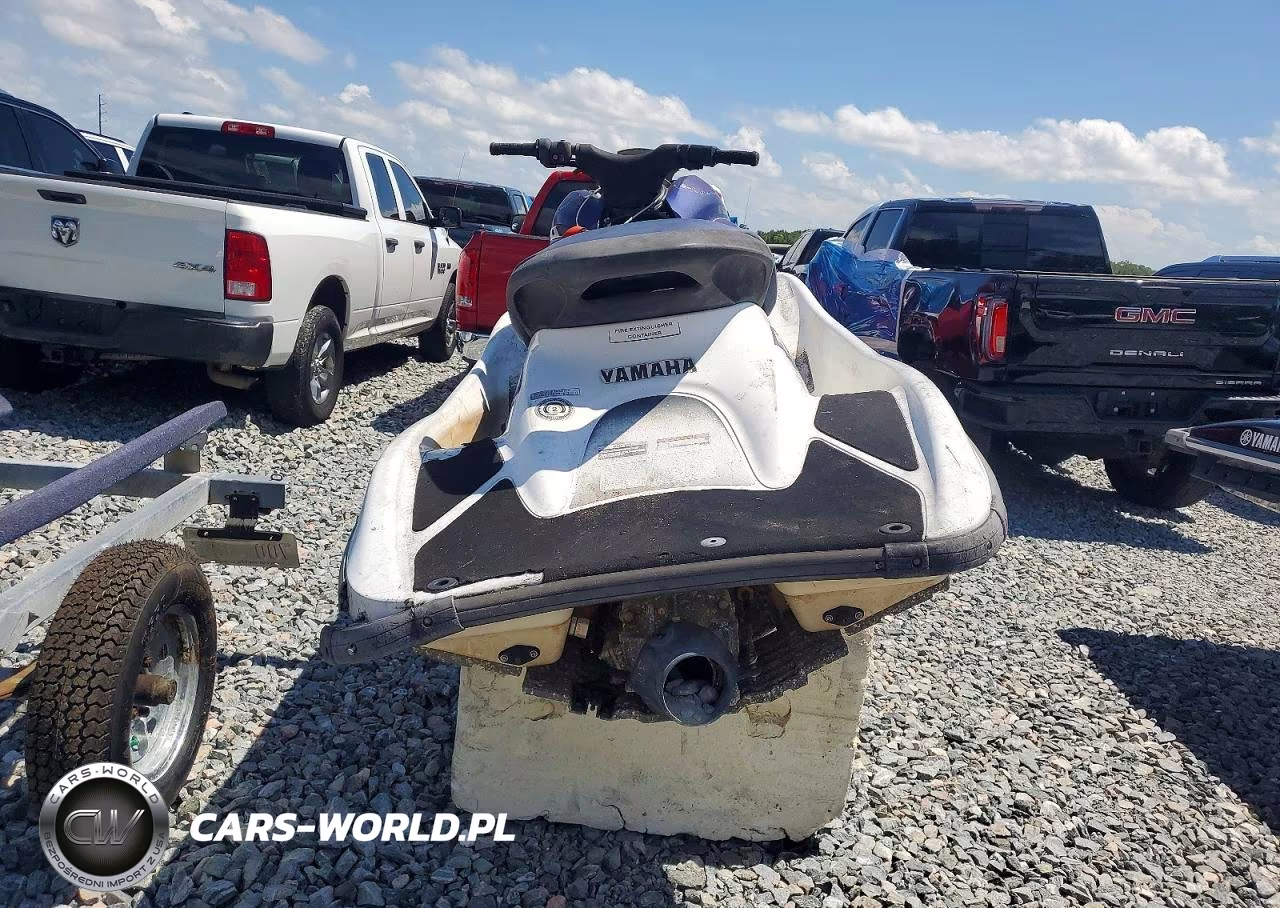 2001 Yam Jet Ski VIN:YAMA3317J001 - 9