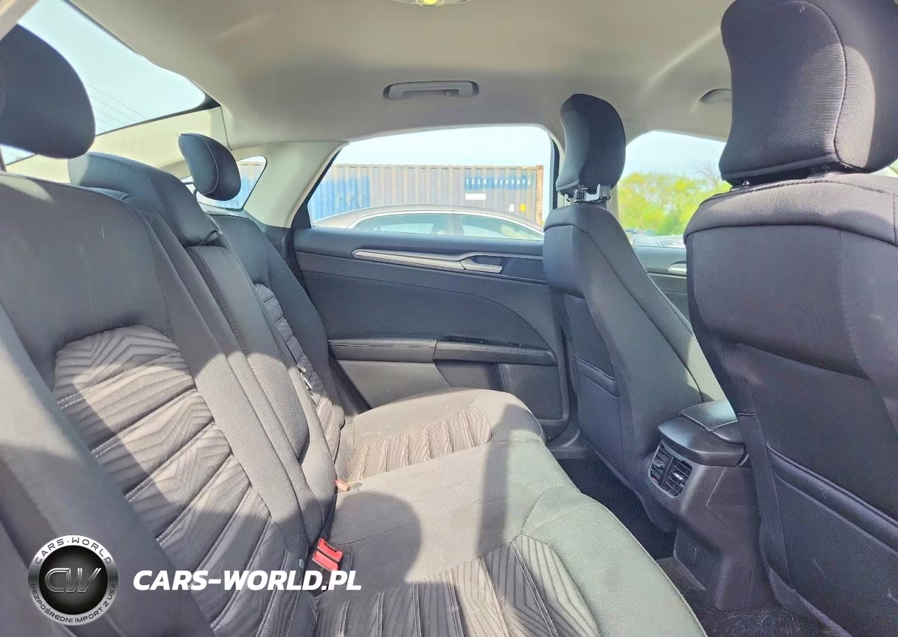 2016 Ford Fusion Se VIN:3FA6P0H76GR307373 - 10