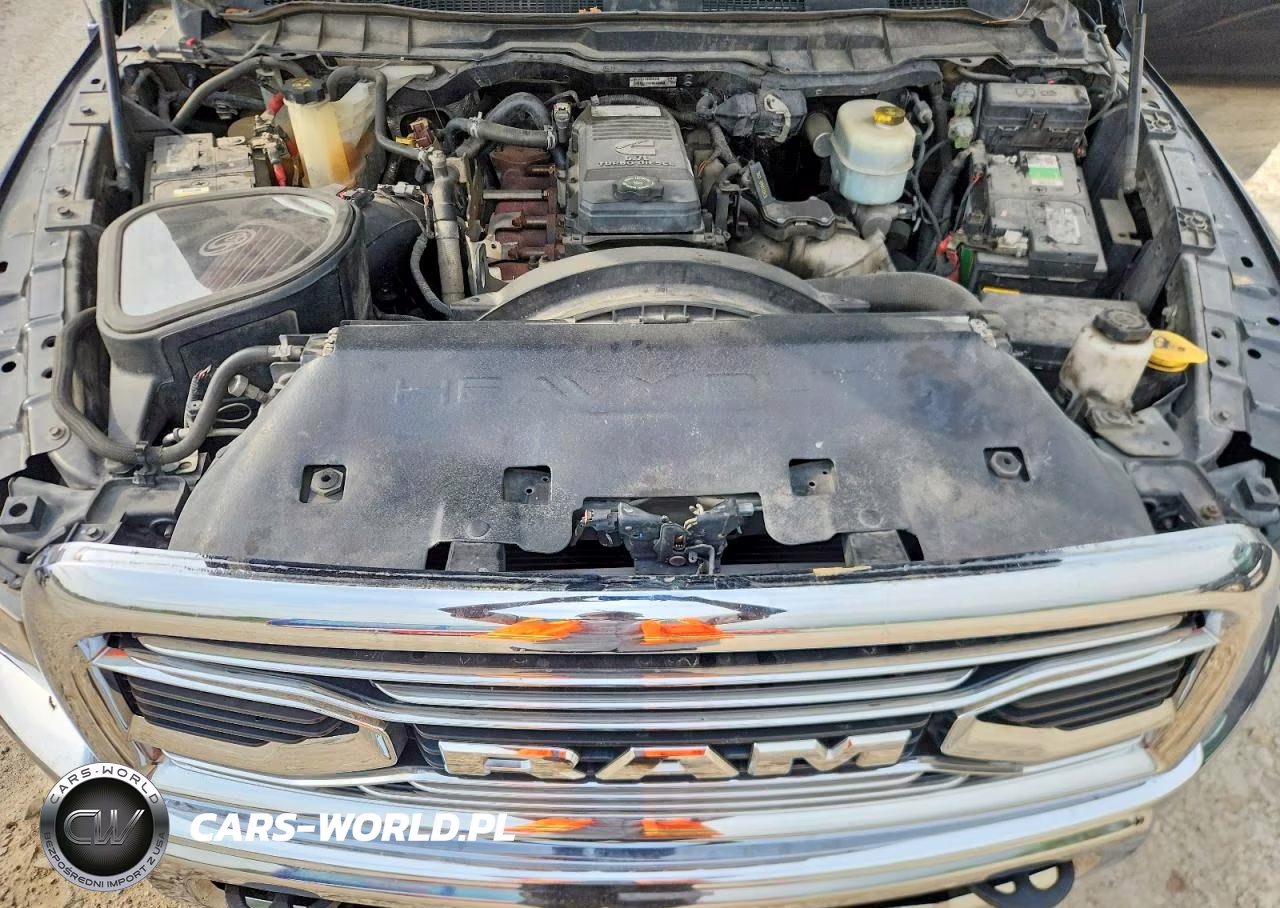 2018 Ram 3500 Longhorn VIN:3C63RRKL4JG132312 - 11