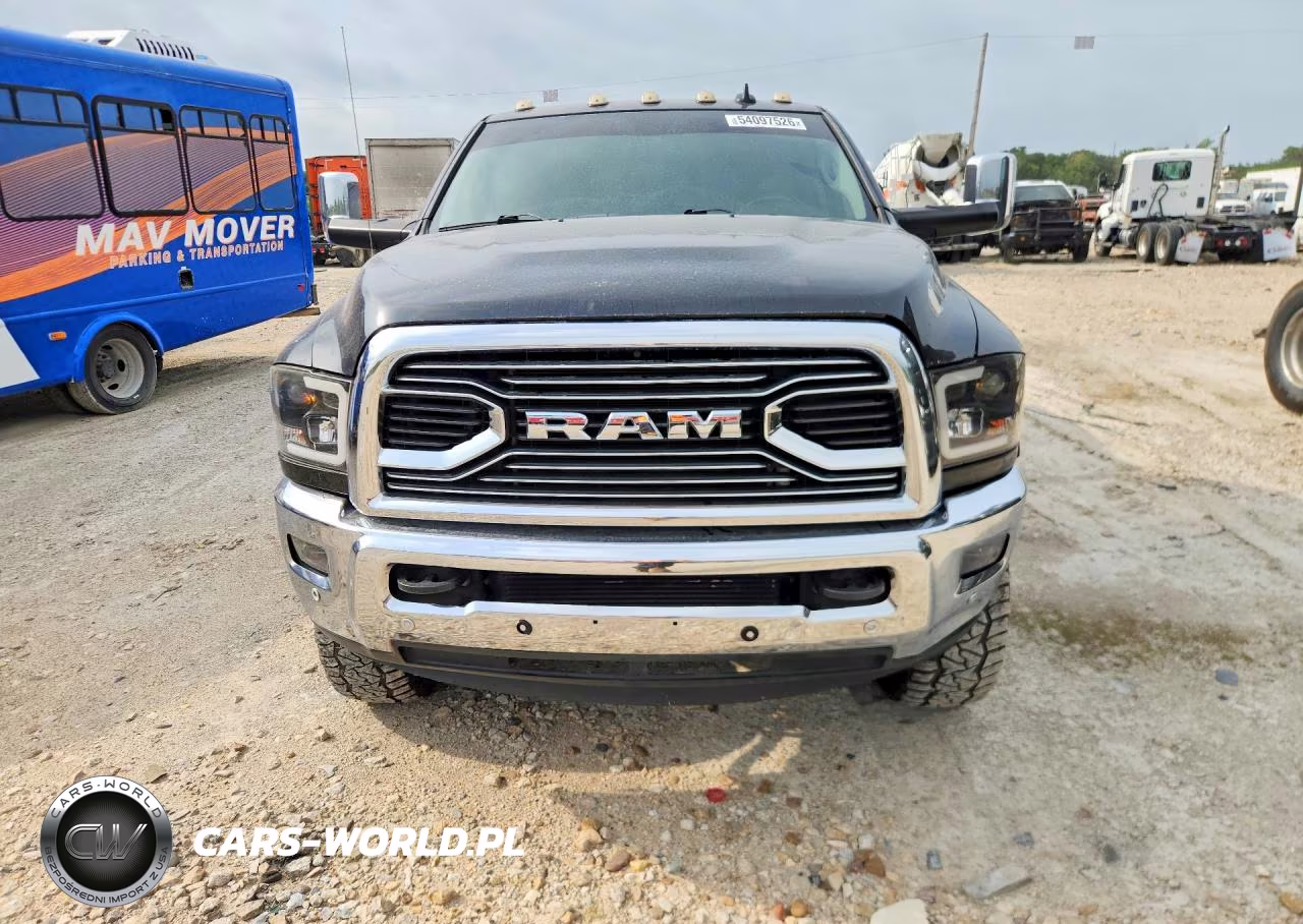2018 Ram 3500 Longhorn VIN:3C63RRKL4JG132312 - 5