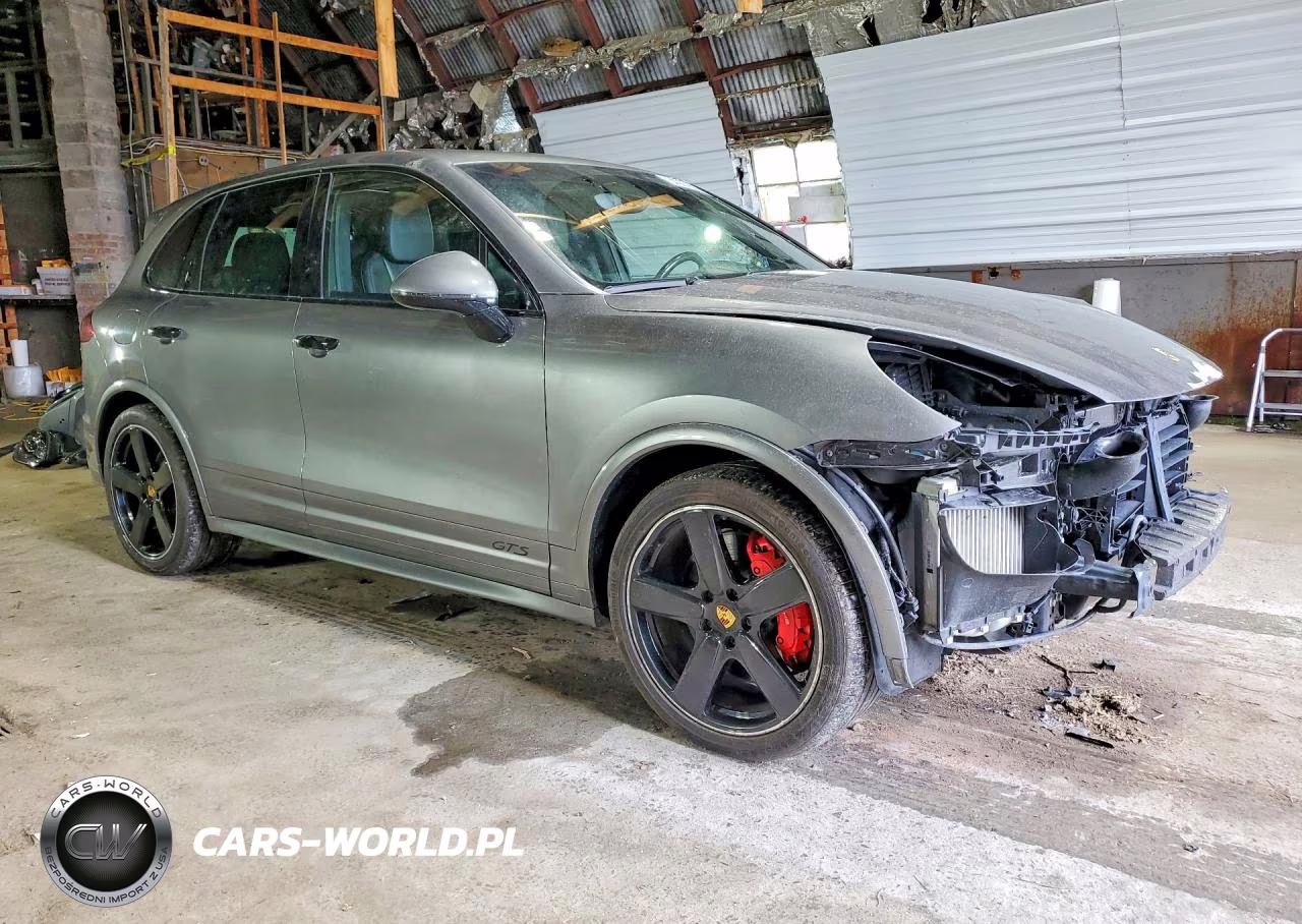 2018 Porsche Cayenne Gts VIN:WP1AD2A27JLA80755 - 4