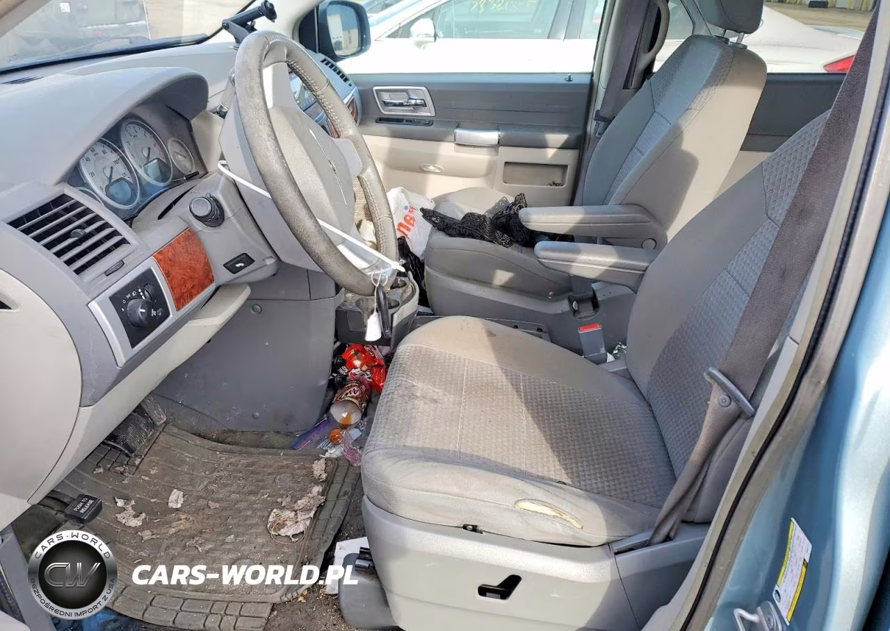 2008 Chrysler Town & Country Touring VIN:2A8HR54PX8R837121 - 7