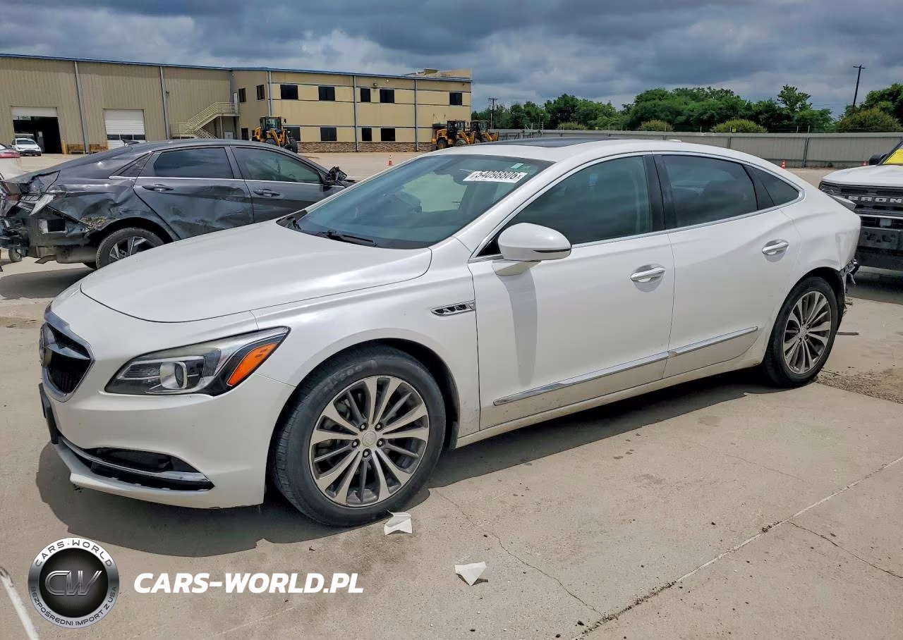 2017 Buick Lacrosse Essence – zdjęcie 1 z 12