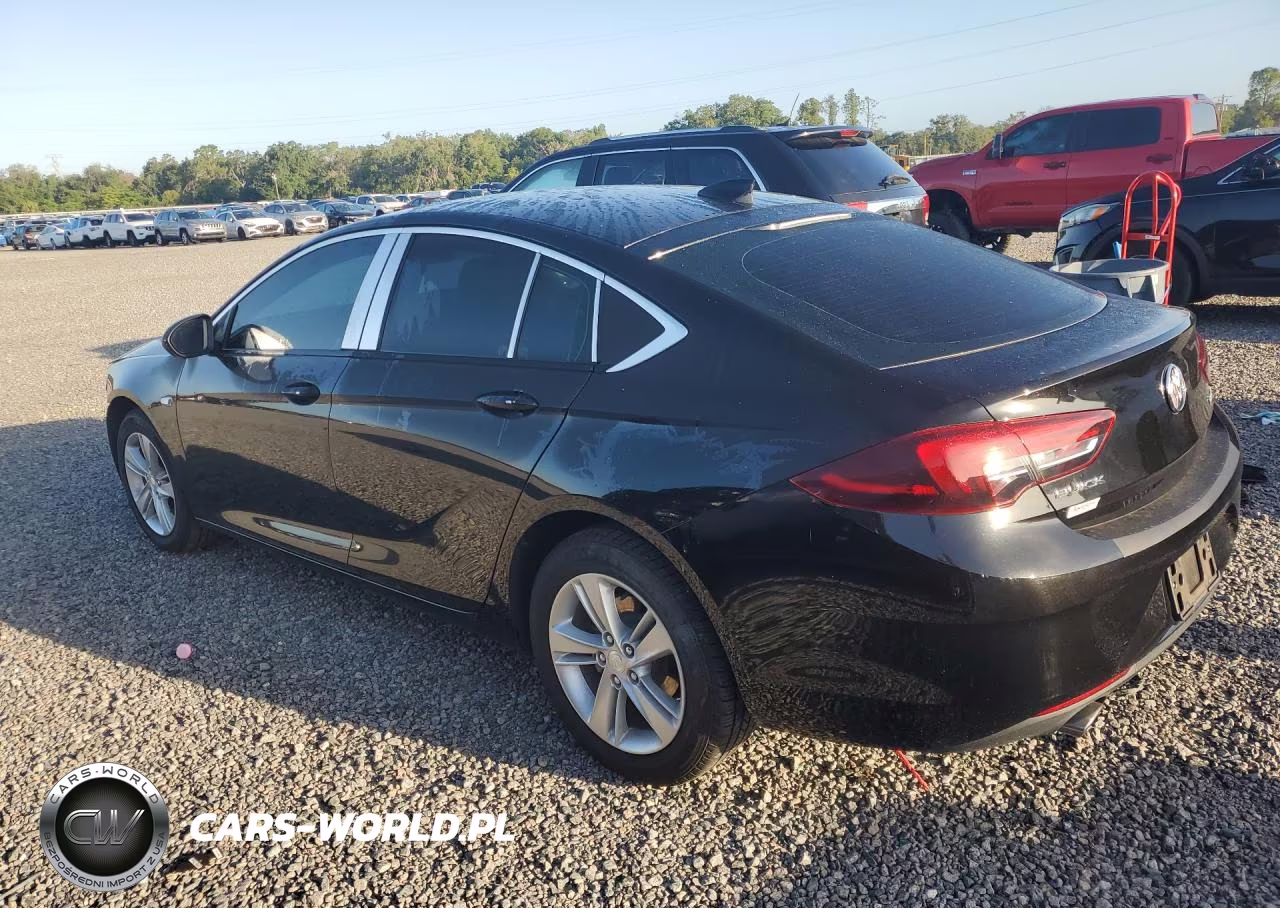 2018 Buick Regal Preferred VIN:W04GL6SX1J1082717 - 2