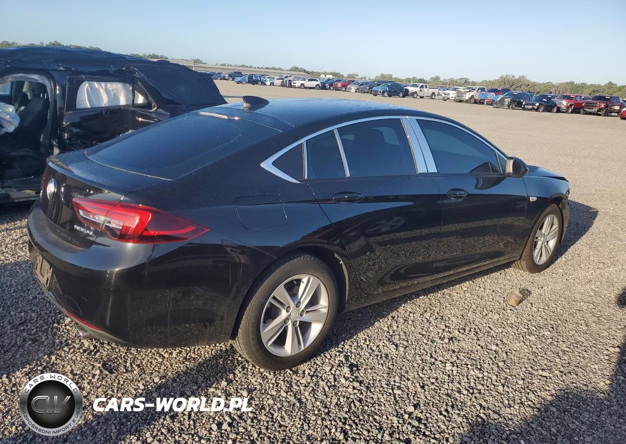 2018 Buick Regal Preferred VIN:W04GL6SX1J1082717 - 3