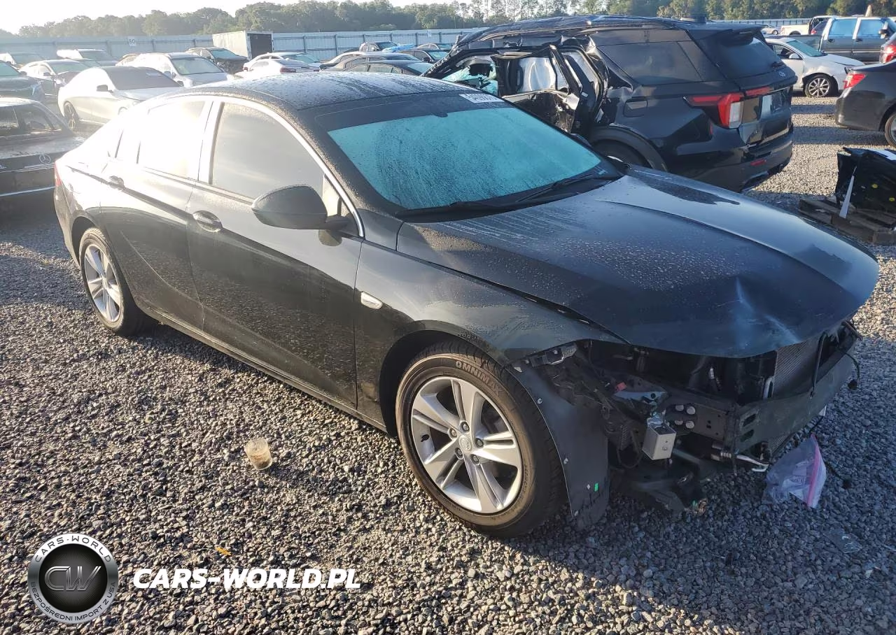 2018 Buick Regal Preferred VIN:W04GL6SX1J1082717 - 4