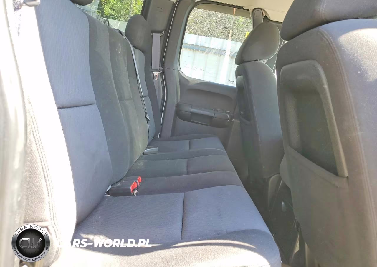 2011 Chevrolet Silverado C1500 Ls VIN:1GCRCREA6BZ131761 - 10