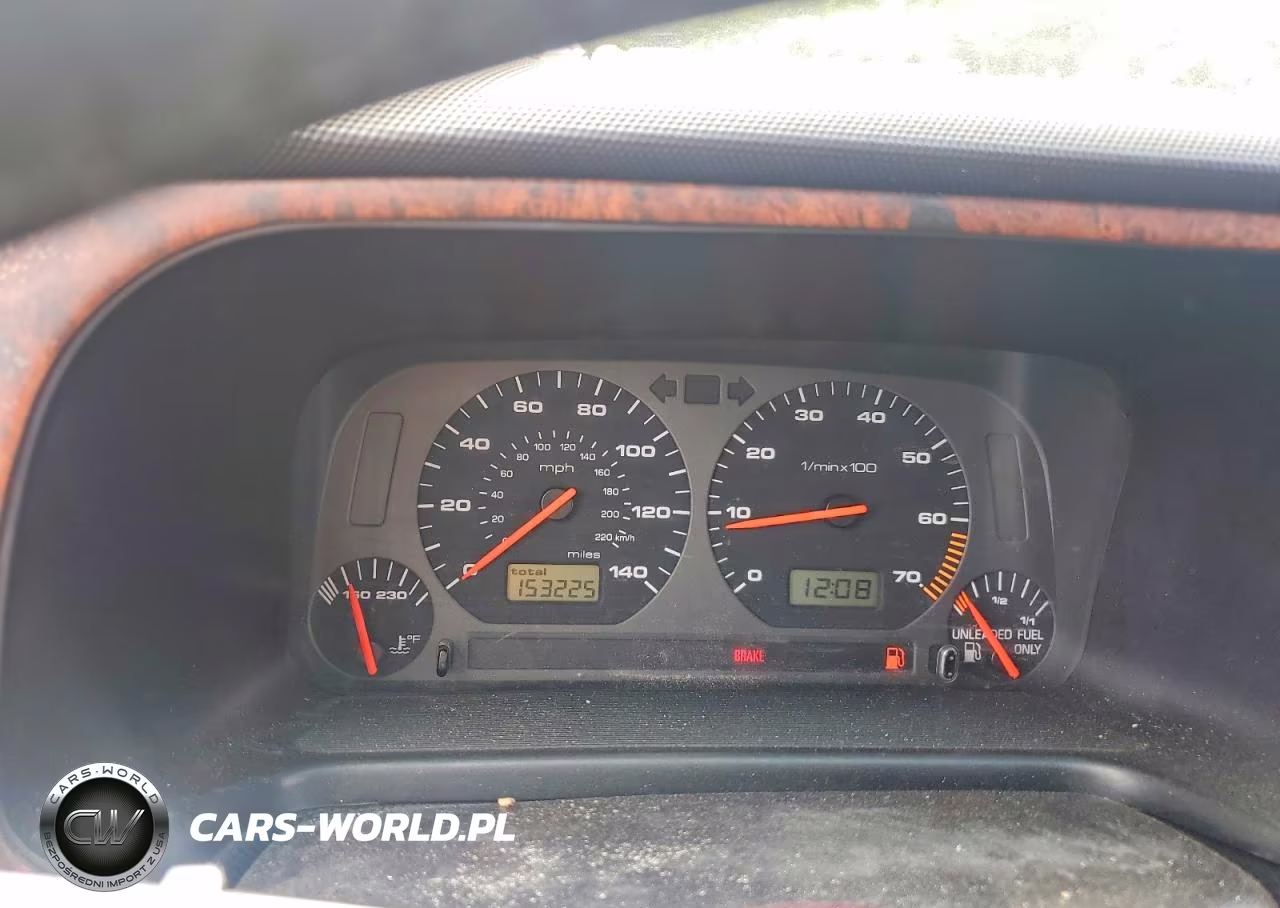 1999 Volkswagen Cabrio Gls VIN:3VWDB61E4XM811538 - 9