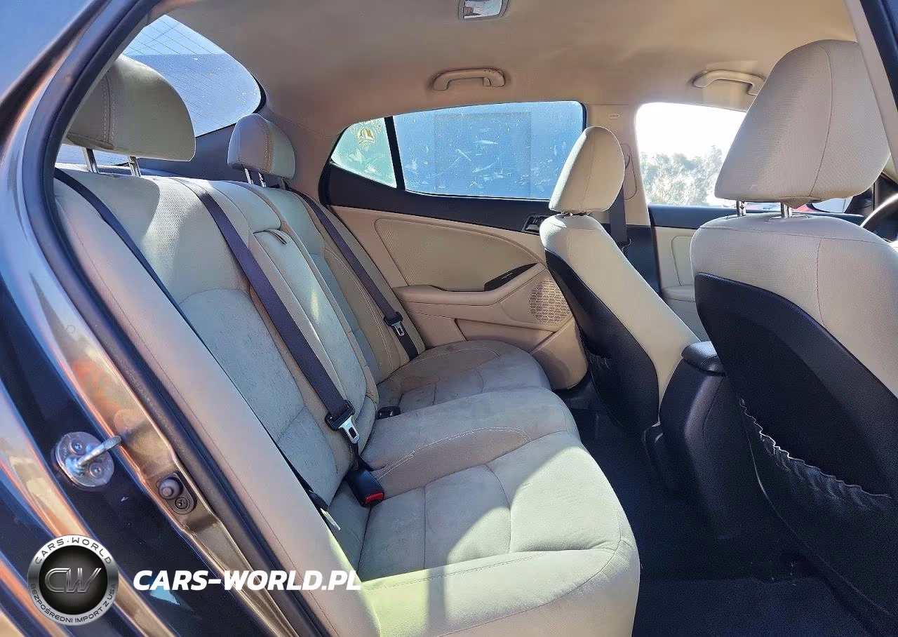2012 Kia Optima Lx VIN:5XXGM4A72CG033221 - 10