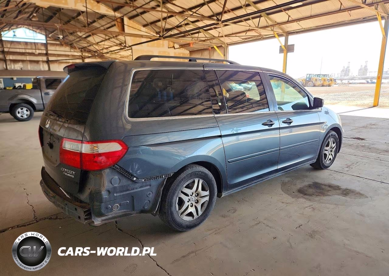 2005 Honda Odyssey Touring VIN:5FNRL38805B050836 - 3