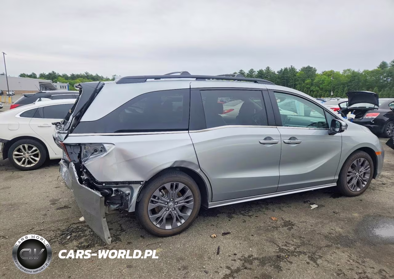 2025 Honda Odyssey Touring VIN:5FNRL6H85SB054183 - 3